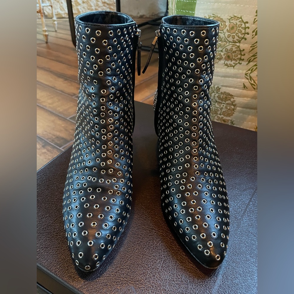 Gorgeous Grommet Studded Alaia Black Leather Boots (37) - Picture 3 of 9